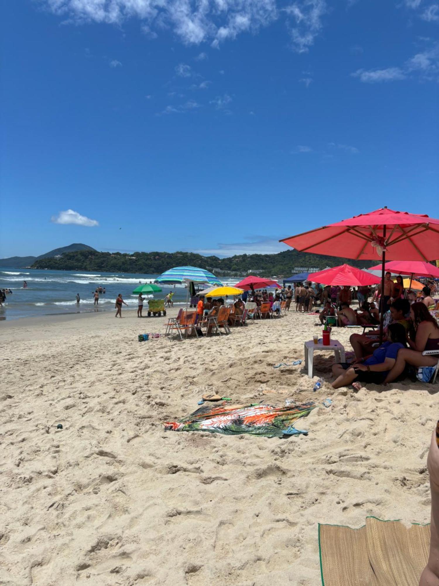 Condominio Com Muita Diversao Toninhas Ubatuba Extérieur photo